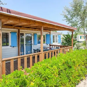 Casa vacanze Mobile In The With A Shared Pool, Rosolina Mare
